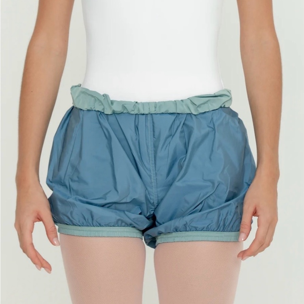 Bullet Pointe Reversible Parachute Shorts in Mist/Slate Blue - Picture 2 of 2